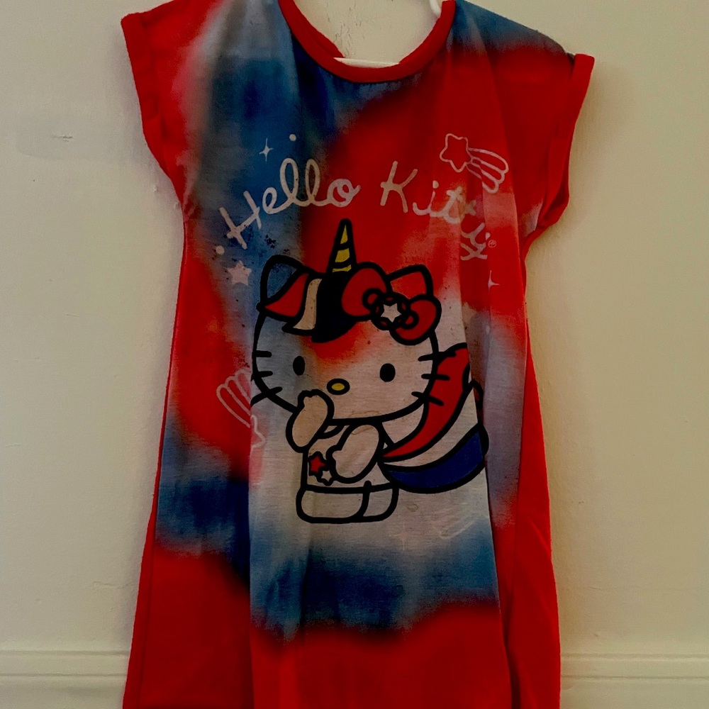 6 night shirts size XS 4/5T lightly worn most cat n jack brand